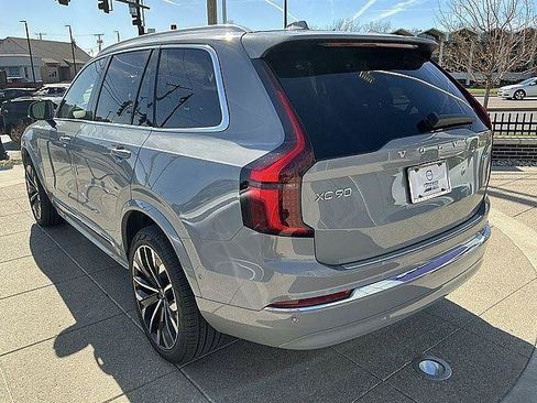 New 2026 Volvo XC90 B6 Plus w/ Protection Package Premier AWD/4WD image 10