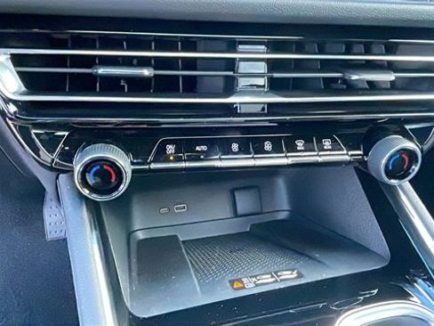 New 2026 Chevrolet Traverse Z71 w/ Driver Confidence Package image 17