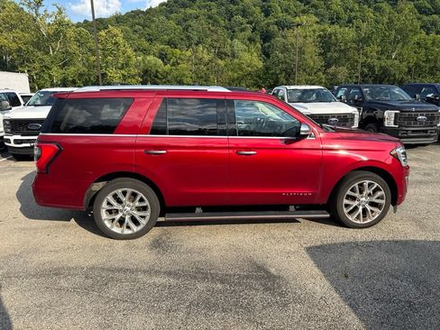Used 2018 Ford Expedition Platinum AWD/4WD image 2