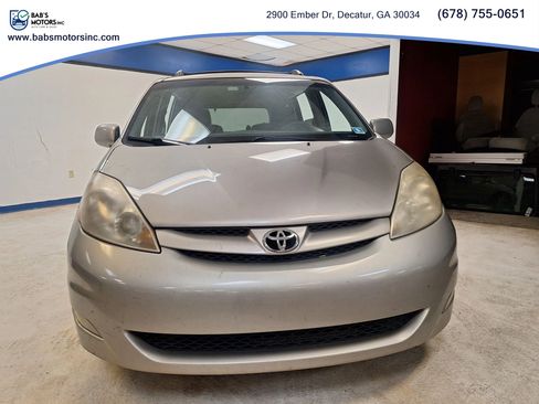 Used 2009 Toyota Sienna XLE FWD image 20