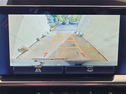 Used 2024 Chevrolet Silverado 1500 LT w/ Protection Package image 13