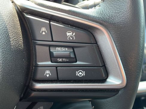 Used 2025 Subaru Outback Limited AWD/4WD image 16