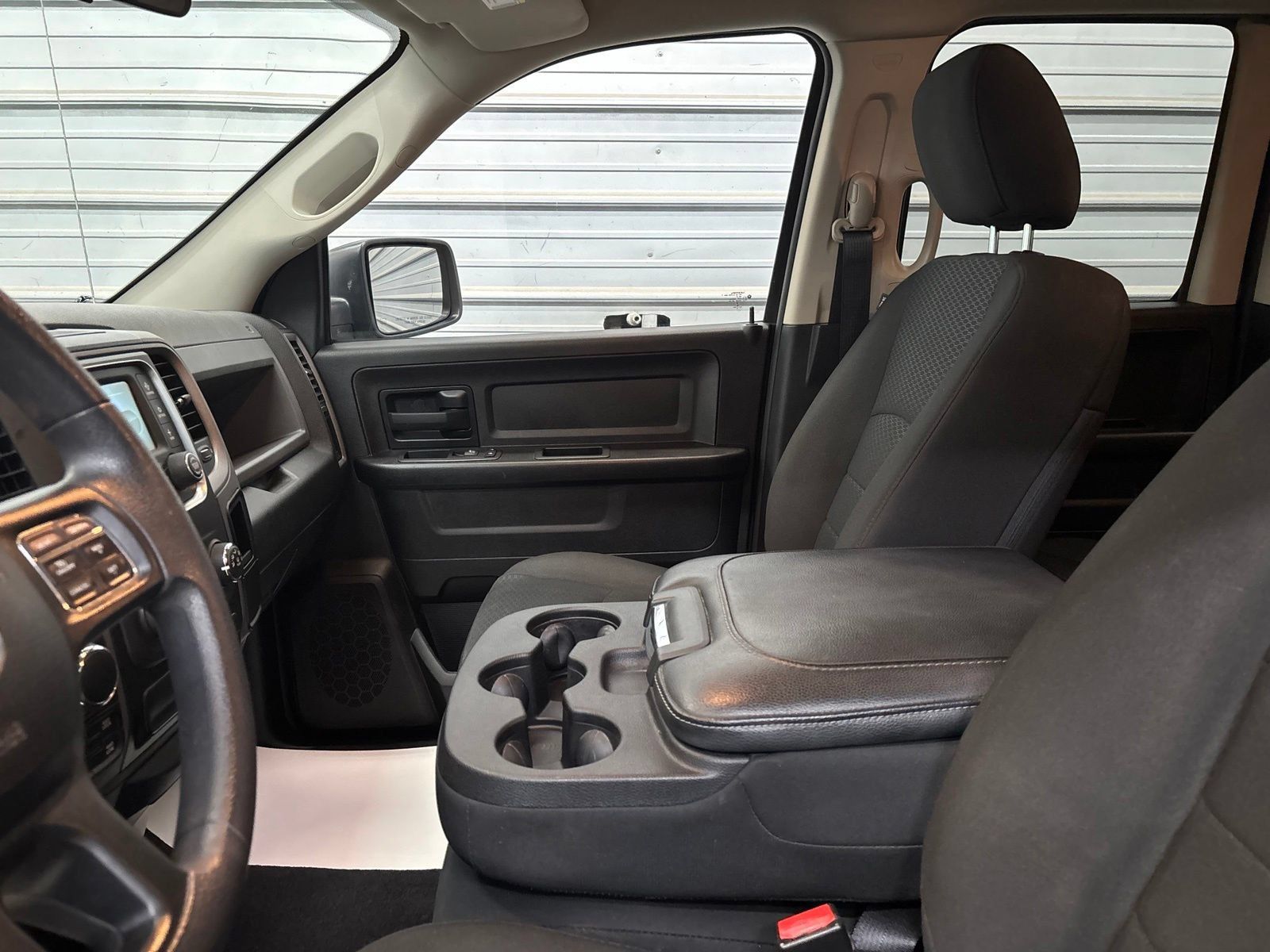 Used 2018 RAM 1500 Express w/ Black Ram 1500 Express Group AWD/4WD image 19