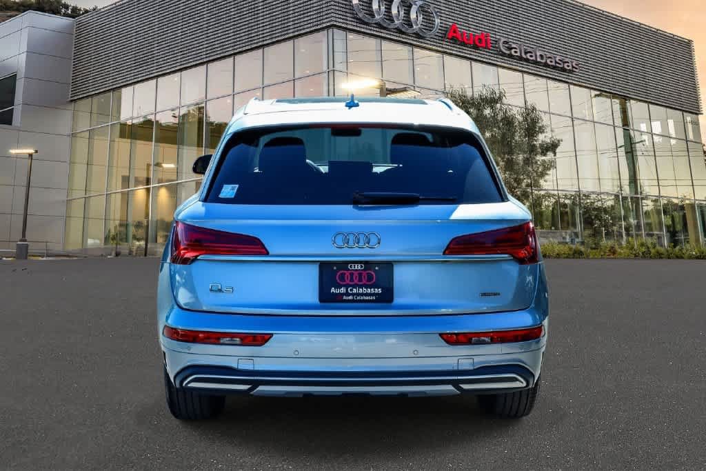 Used 2022 Audi Q5 2.0T Premium w/ Convenience Package AWD/4WD image 5