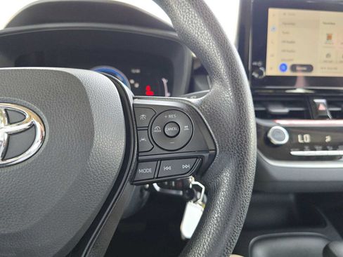 Used 2026 Toyota Corolla LE FWD image 29