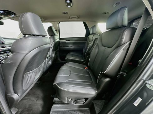 Used 2025 Hyundai Palisade SEL FWD image 29
