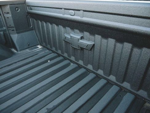 Used 2024 Chevrolet Silverado 1500 LTZ w/ LTZ Convenience Package II AWD/4WD image 21