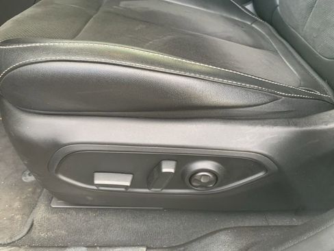 Certified 2024 Jeep Grand Cherokee Altitude AWD/4WD image 12