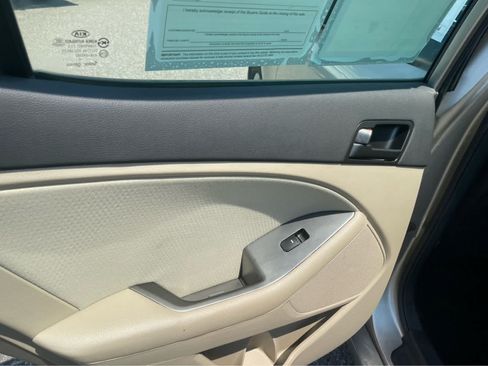 Used 2013 Kia Optima LX FWD image 19