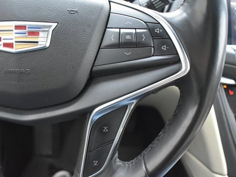 Used 2018 Cadillac XT5 Luxury w/ LPO, Wheel Lock Package image 23