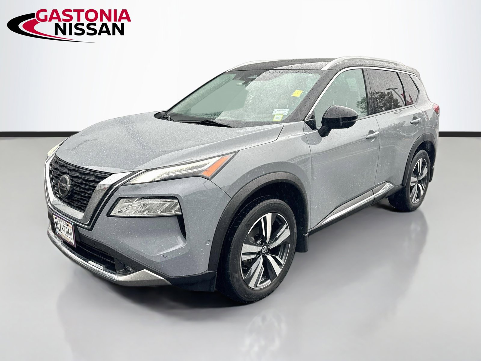 Used 2021 Nissan Rogue Platinum AWD/4WD image 3