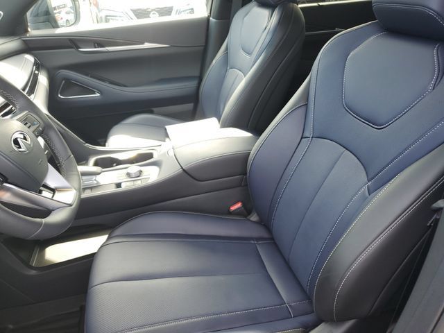 Certified 2026 INFINITI QX60 Sport w/ Dark Cargo Package AWD/4WD image 17