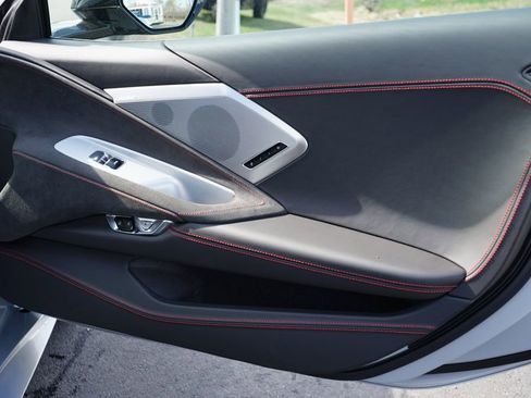 Used 2023 Chevrolet Corvette Stingray Premium Conv w/ Z51 Performance Package image 22