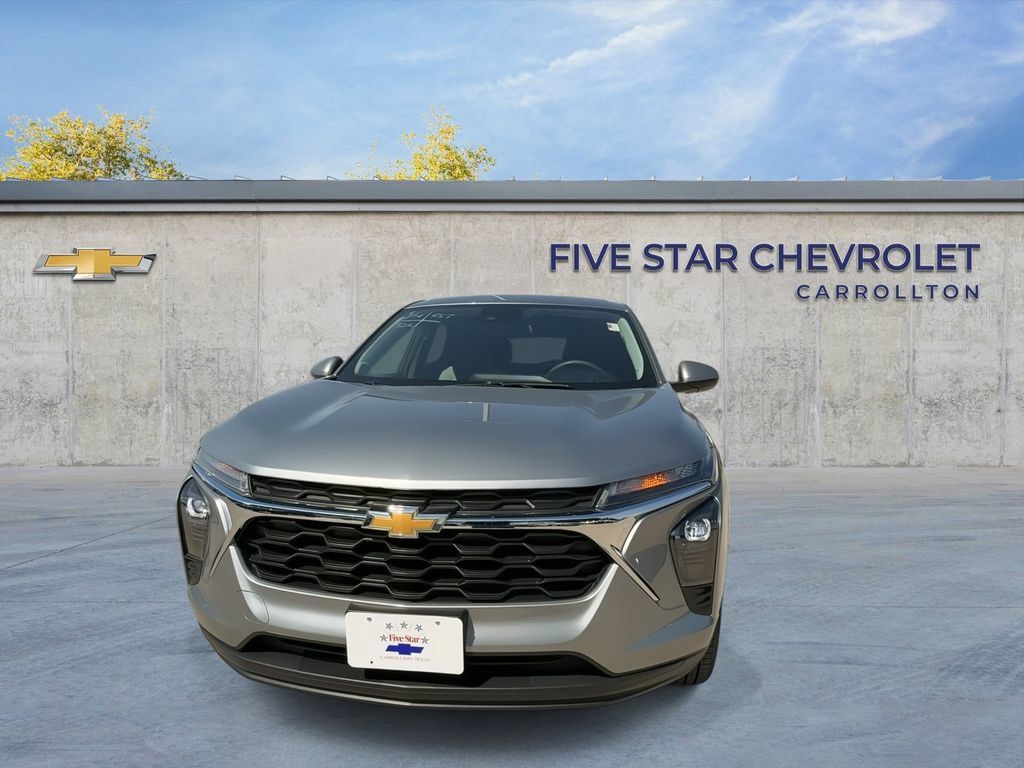 Certified 2024 Chevrolet Trax LS w/ LS Convenience Package FWD image 3