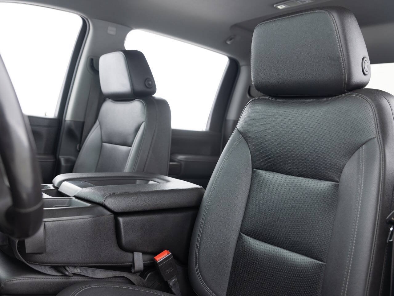 Used 2021 Chevrolet Silverado 2500 LTZ AWD/4WD image 26