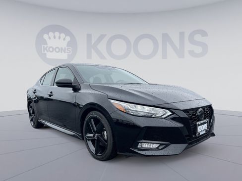 Used 2022 Nissan Sentra SR w/ Midnight Edition FWD image 18