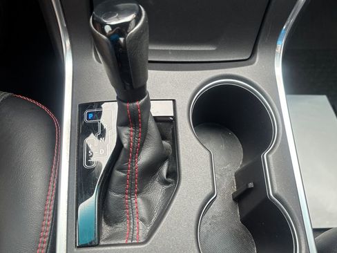 Used 2017 Toyota Camry SE FWD image 14