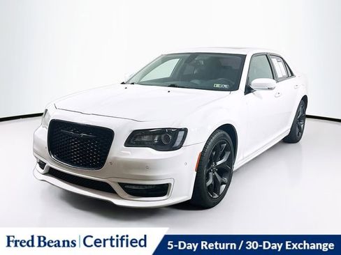 Used 2022 Chrysler 300 Touring L w/ Popular Equipment Group image 3