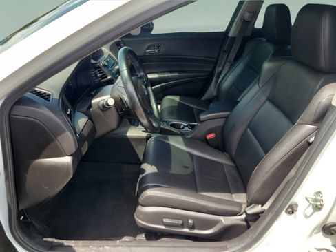 Used 2017 Acura ILX FWD image 25
