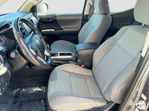 Used 2023 Toyota Tacoma SR5 w/ Technology Package image 19