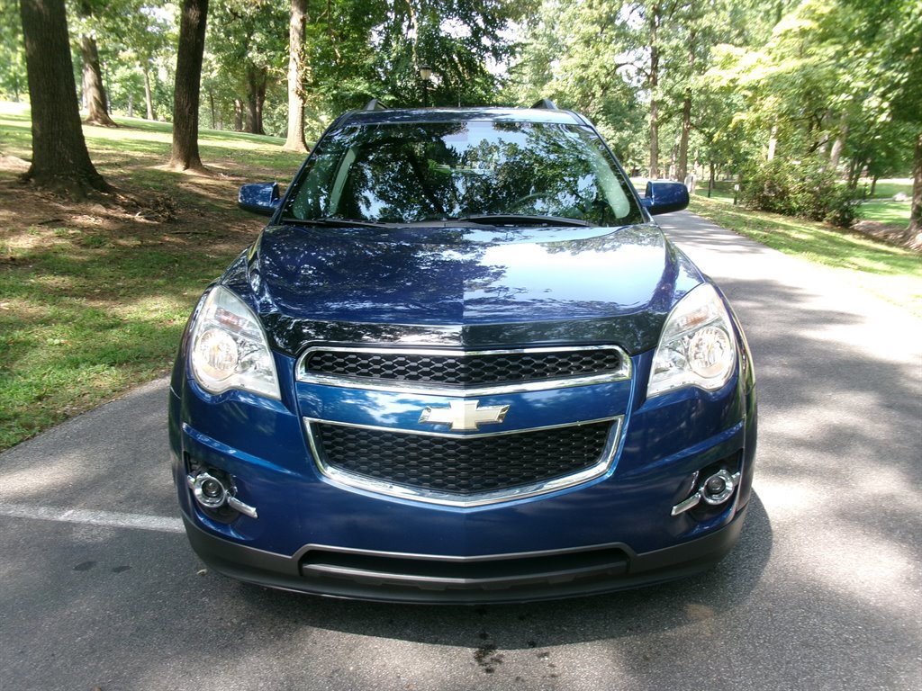 Used 2010 Chevrolet Equinox LT AWD/4WD image 3