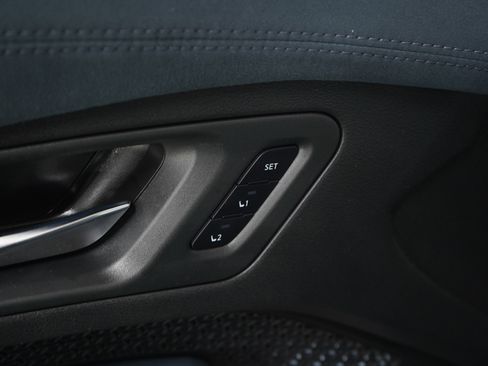 Used 2024 Nissan Ariya AWD image 24