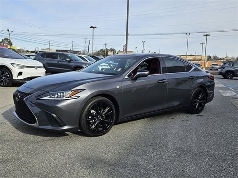 Used 2022 Lexus ES 350 F Sport image 3