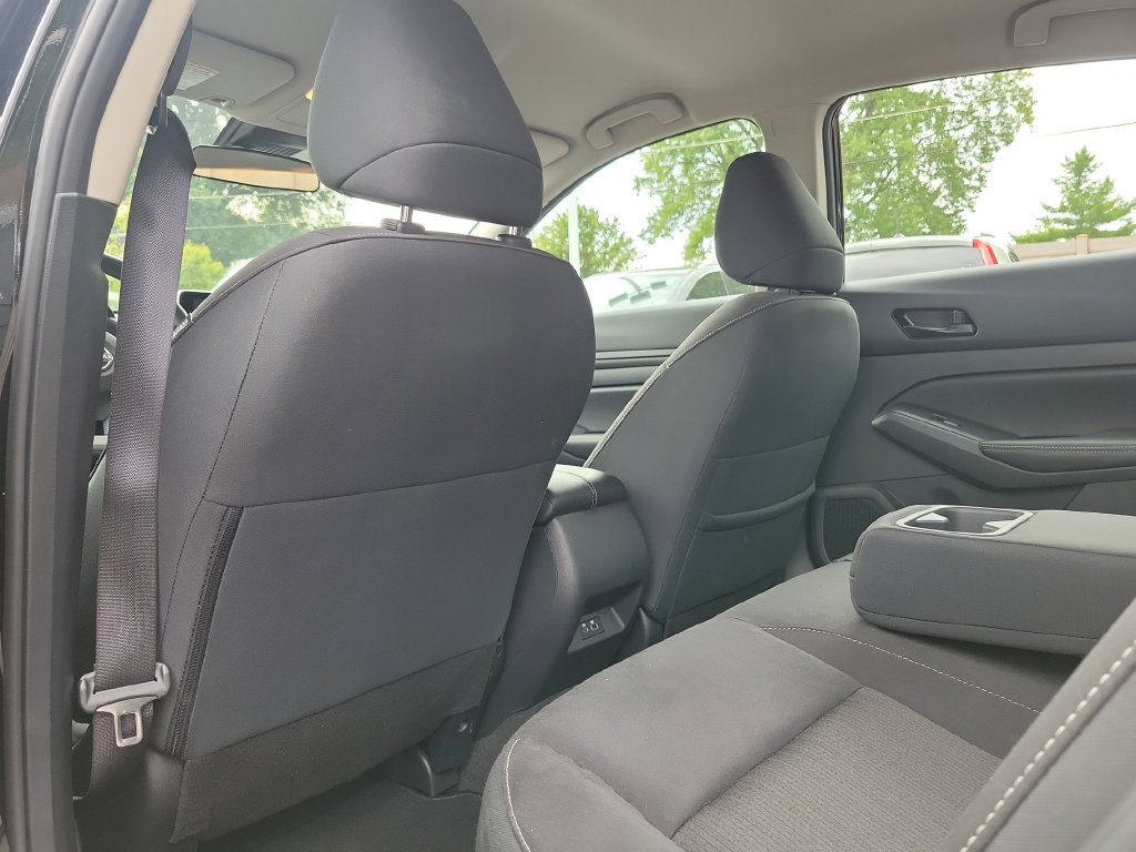 Used 2025 Nissan Altima 2.5 SV FWD image 16