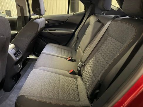 Used 2023 Chevrolet Equinox LT image 17