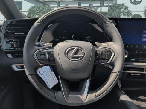 New 2026 Lexus RX 350h AWD/4WD image 13