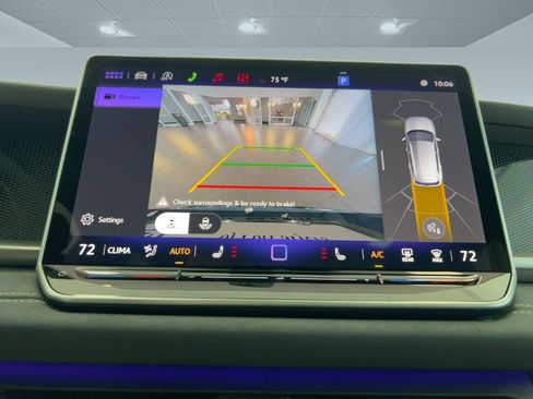 New 2026 Volkswagen Tiguan SE R-Line image 25