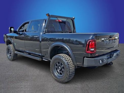 New 2026 RAM 2500 Big Horn AWD/4WD image 4