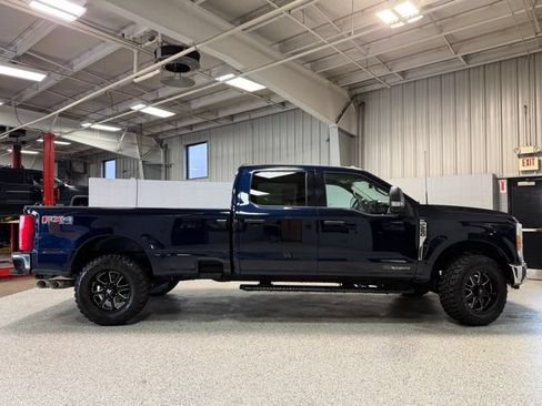 Used 2023 Ford F250 XLT w/ FX4 Off-Road Package AWD/4WD image 7
