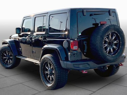 Used 2017 Jeep Wrangler Unlimited Rubicon AWD/4WD image 10