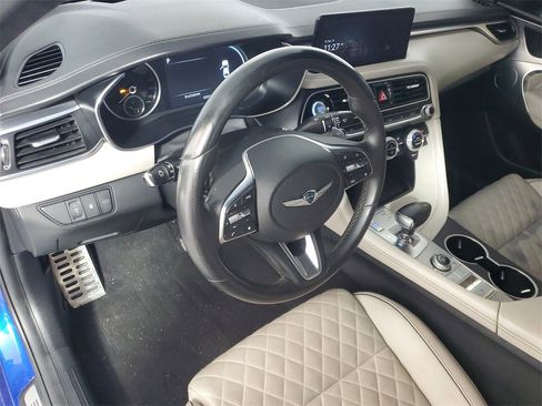 Used 2022 Genesis G70 3.3T image 11