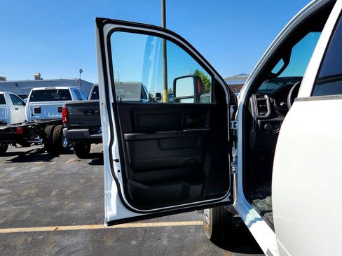 New 2026 RAM 5500 Tradesman image 15