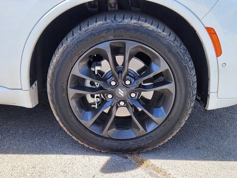 Used 2021 Dodge Durango R/T w/ Blacktop Package AWD/4WD image 16