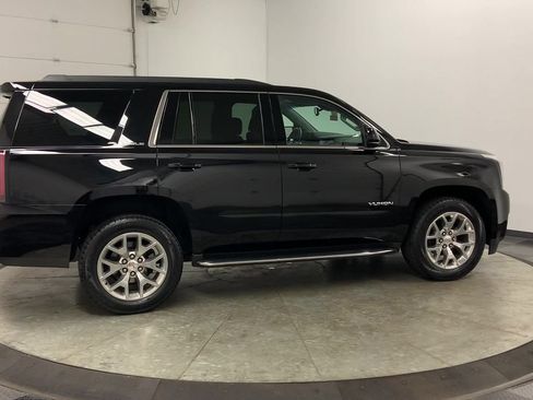 Certified 2020 GMC Yukon SLE w/ SLE Value Package AWD/4WD image 8