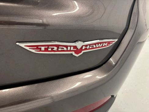 Used 2017 Jeep Compass Trailhawk w/ Leather Interior Group AWD/4WD image 72