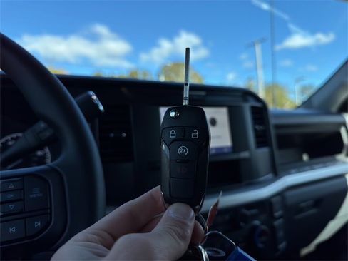 Used 2025 Ford F250 XL w/ STX Appearance Package image 30