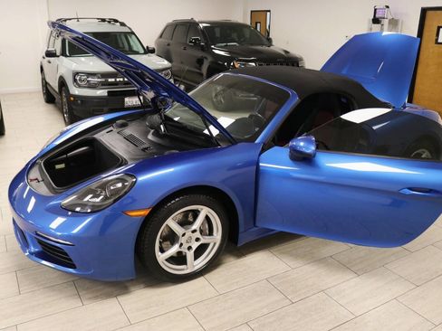 Used 2018 Porsche 718 Boxster RWD image 46
