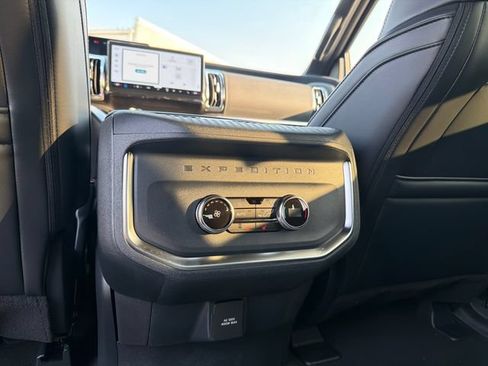 New 2027 Ford Expedition Platinum w/ Stealth Appearance Package AWD/4WD image 25