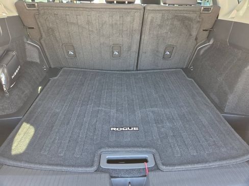Used 2026 Nissan Rogue S FWD image 26