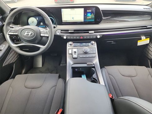 New 2025 Hyundai Palisade Calligraphy image 13
