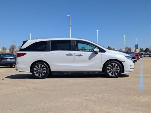 Certified 2023 Honda Odyssey EX-L image 5