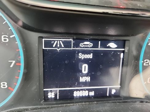 Used 2018 Chevrolet Cruze LS FWD image 11