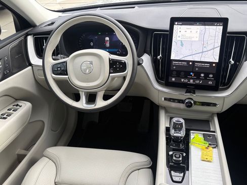 New 2026 Volvo XC60 B5 Ultra w/ Protection Package Premier AWD/4WD image 12