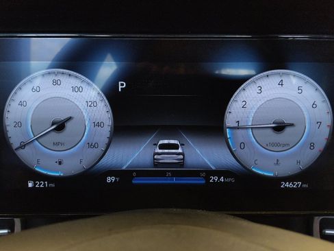 Used 2023 Hyundai Elantra Limited FWD image 23