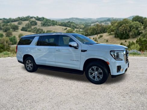 Used 2023 GMC Yukon XL SLE w/ Gmc Pro Safety Plus Package RWD image 12