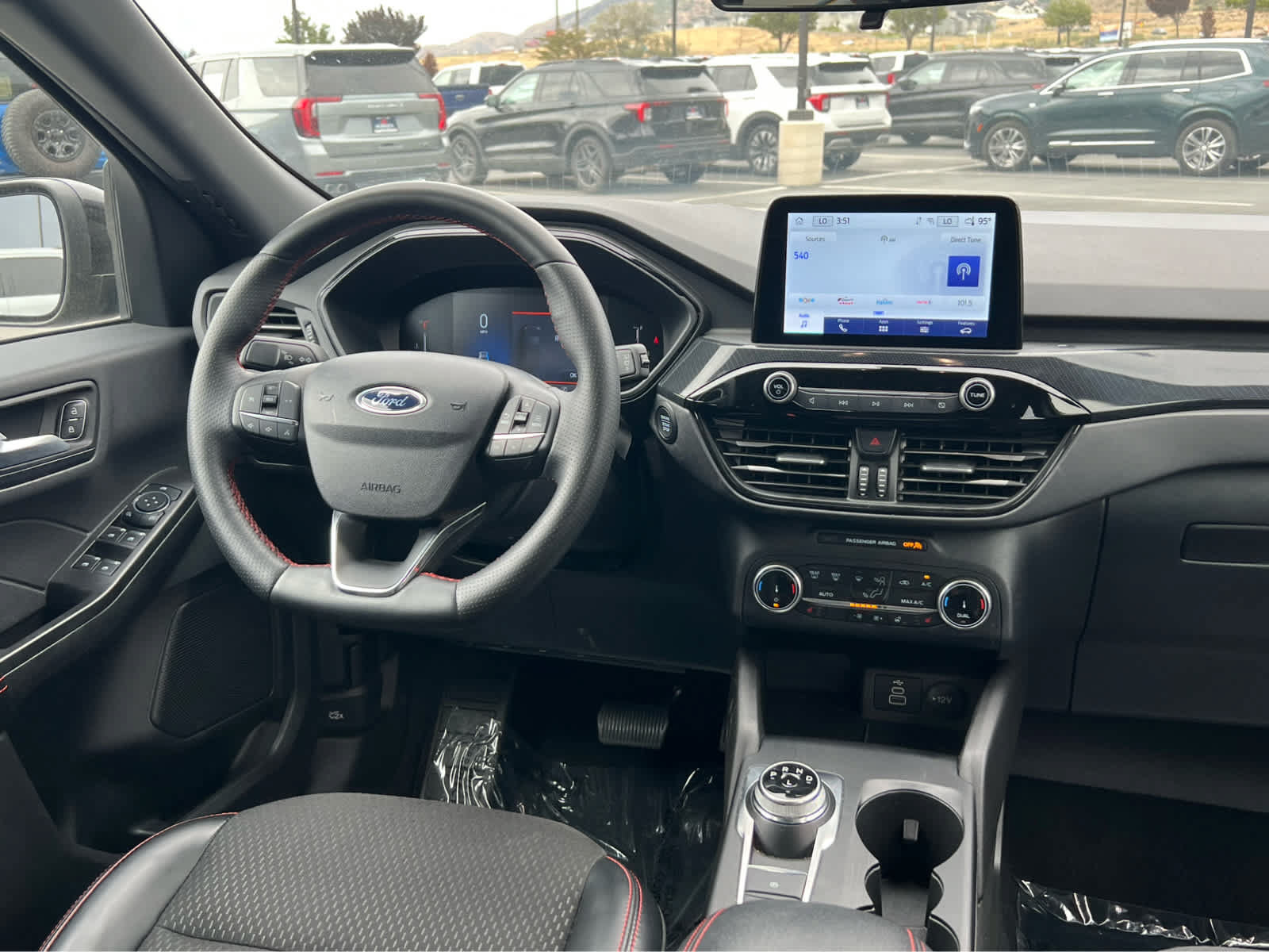 Used 2025 Ford Escape ST-Line Select AWD/4WD image 23